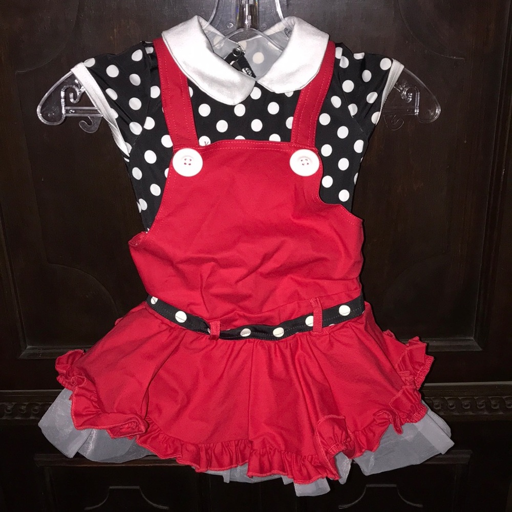 Dance costume small child two bows included attached black shorts underneath